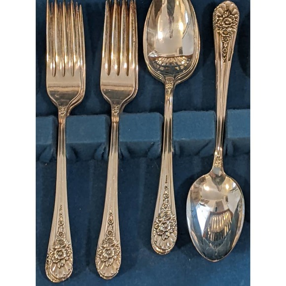 *SOLD11/15 ROGERS JUBILEE SILVER PLATE! VINTAGE COLLECTOR QE FLATWARE/SILVERWARE - Picture 7 of 10